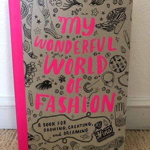 My Wonderful World of Fashion: A Book for Drawing